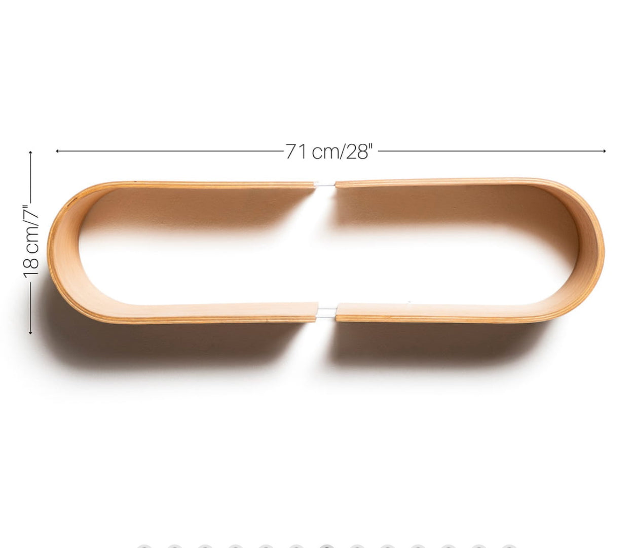 Handgjord vägghylla i trä - Oval