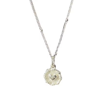 Silver Halsband med Hjärta - Elegant & Tidlöst