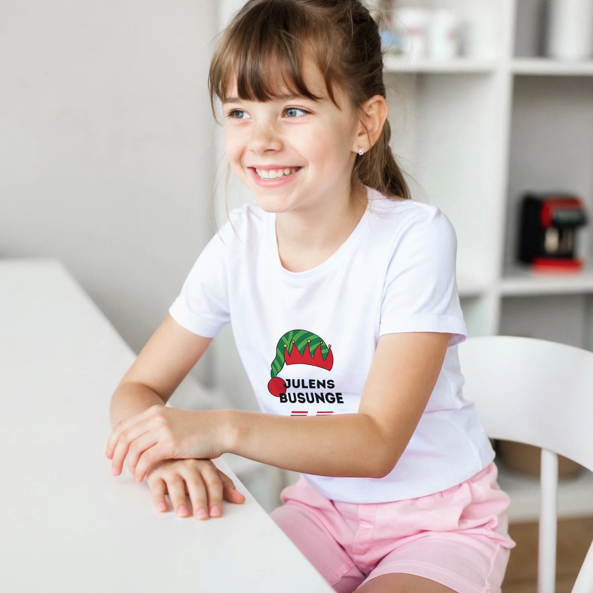 2f68c153-7fb3-40a4-aed8-16ccfe983f87