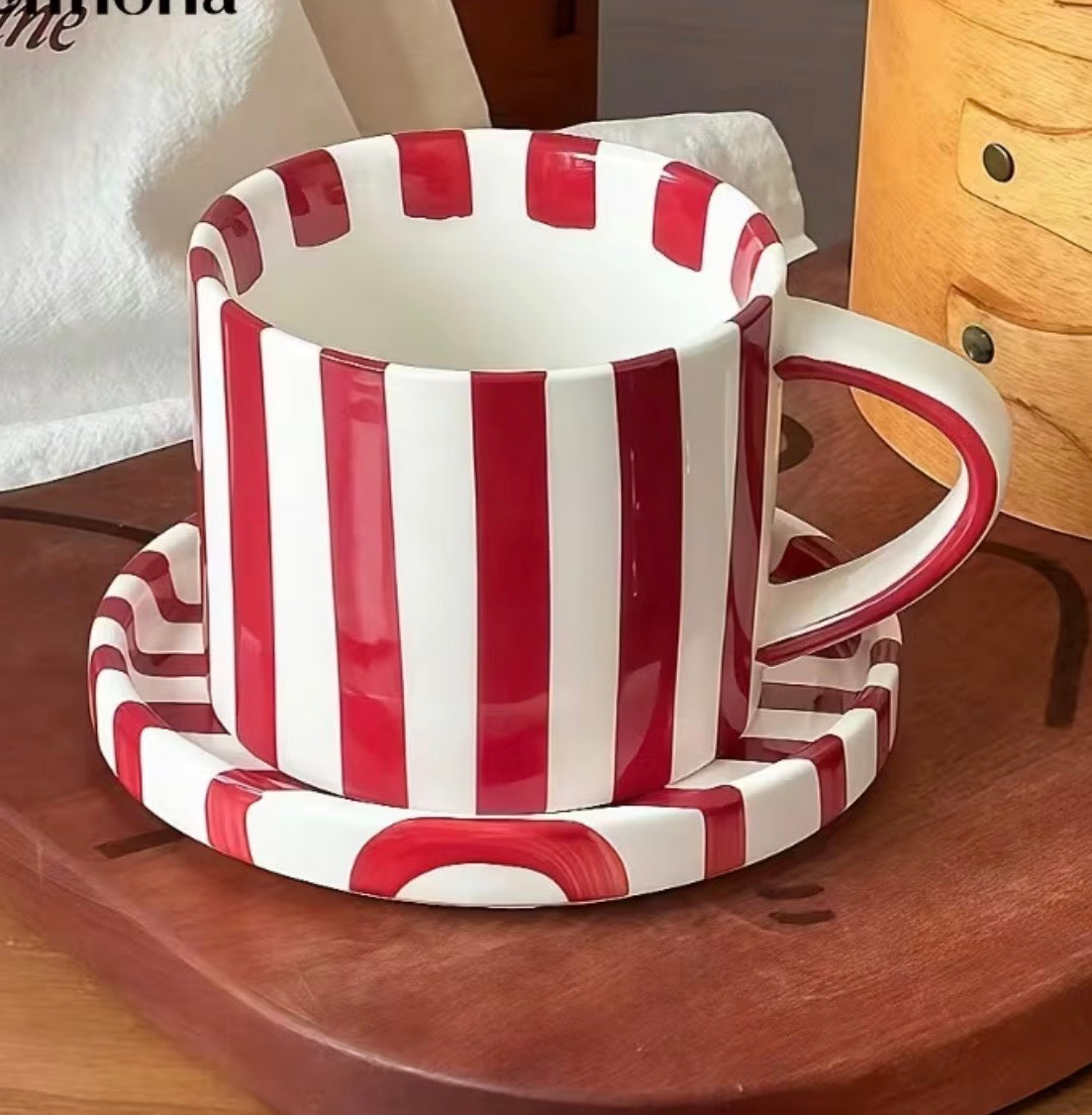 Randig Kopp med Fat– trendig Kaffekopp