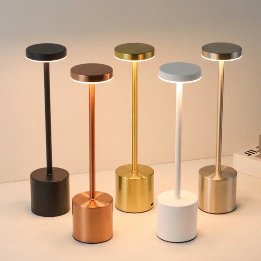 Stilren & Trådlös LED lampa – Perfekt för Alla Rum